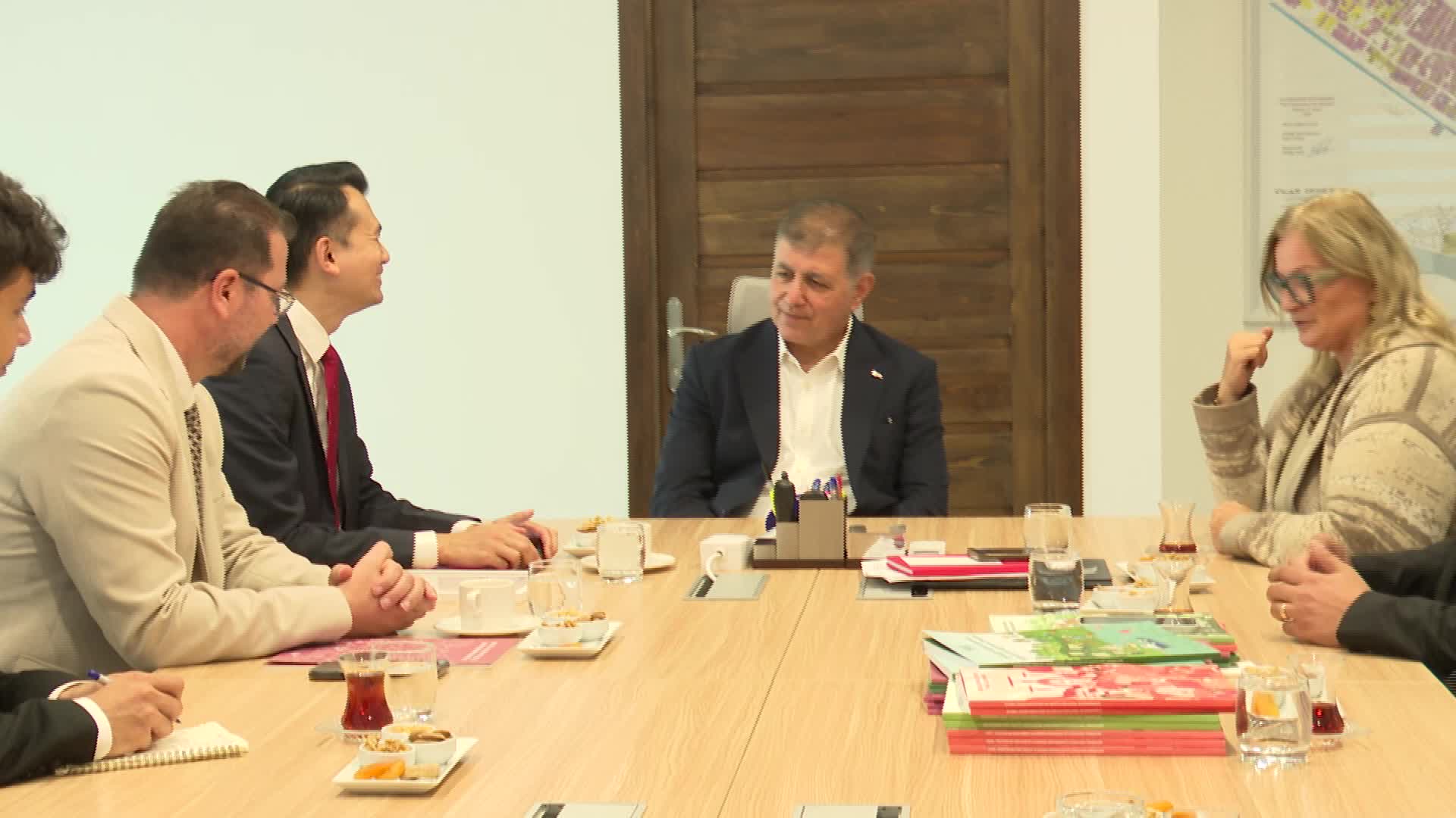 İzmir’e Dünya Sağlık Örgütü’nden Yaşlı Dostu Şehir unvanı verildi